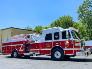 Sutphen Corp. built this SL 75 aerial ladder quint on a Monarch heavy duty custom chassis powered by a 500-hp Cummins diesel engine, and an Allison 4000 EVS Gen 5 automatic transmission for Travis County (TX) ESD No. 1. (Photos courtesy of Sutphen Corp.)