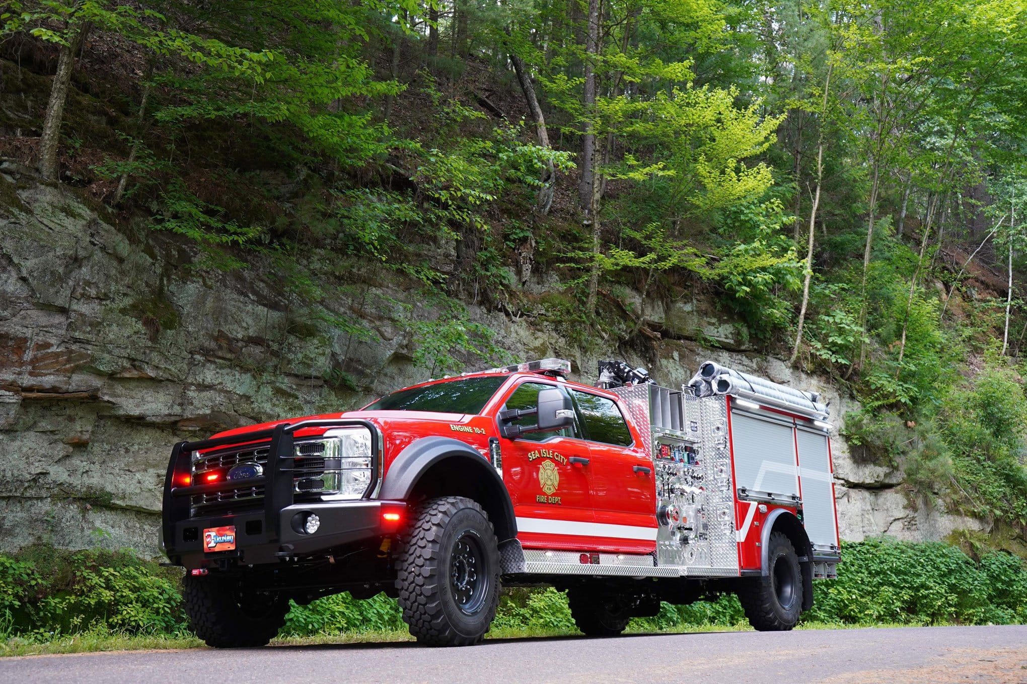 1-darley max tactical pumper sea isle city nj fd Darley built this Max Tactical Pumper on a Ford F-550 four-door cab and 4×4 chassis for the Sea Isle City (NJ) Fire Department. (Photos 1-4 courtesy of Darley)