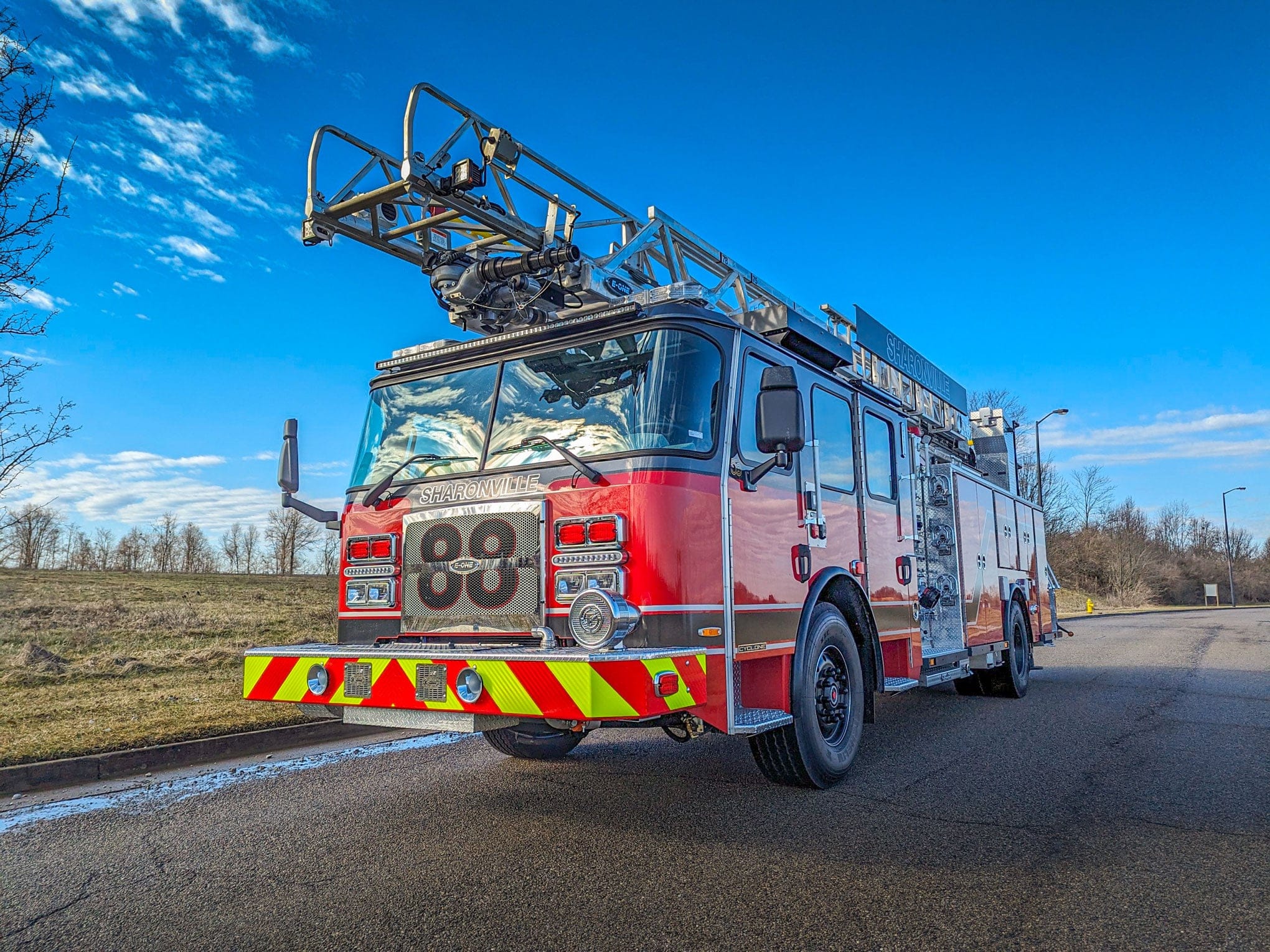1—PXL_20250225_144217268 E-ONE built this HP78 aerial ladder quint on a Cyclone four-door cab and chassis for the Sharonville (OH) Fire Department. (Photos 1-3 courtesy of Vogelpohl Fire Equipment)