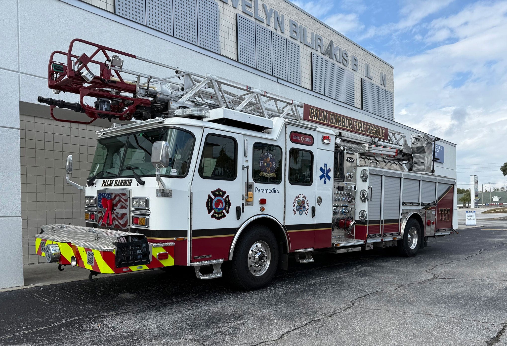 Palm-Harbor-Photo-1 An overview of Tuck 67, an E-ONE Cyclone II HP78 aerial ladder. (Photos by Mike Ciampo)